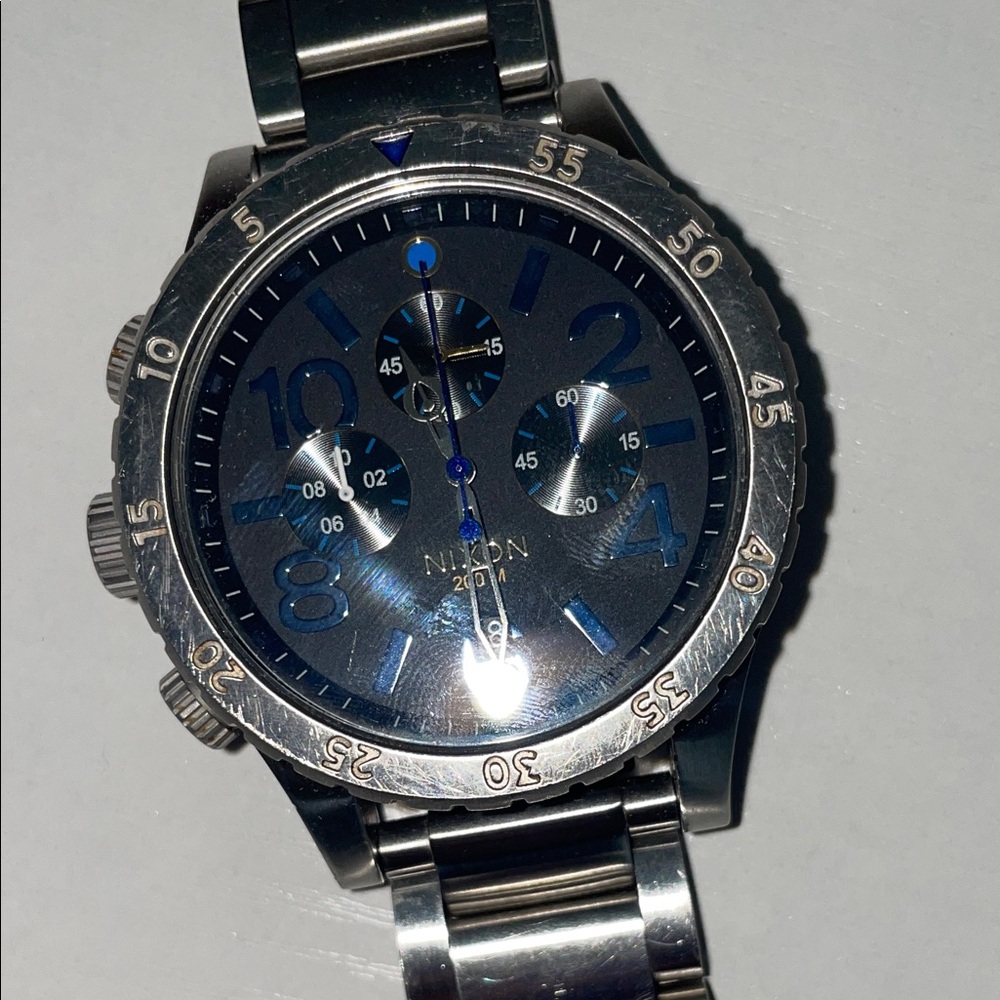 NIXON MENS Silver and Blue Chronograph Watch - Picture 5 of 8